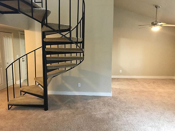 3rd image of 15819 NE Leary Way APT 306