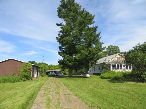 N9986 County Road M, Thorp, WI 54771