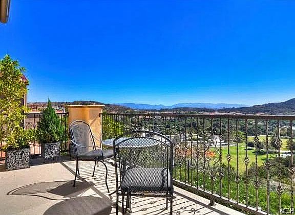 3rd image of 44 Paseo Lerida