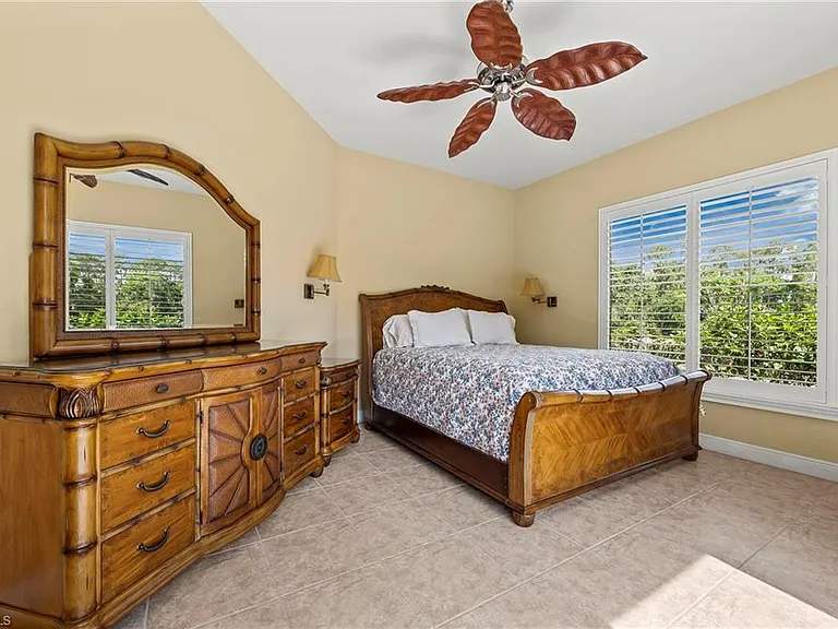 975 Tivoli Ct — Photo 19