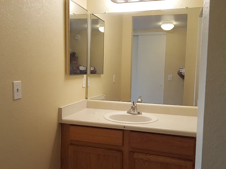 5040 S Maple Ct — Photo 11