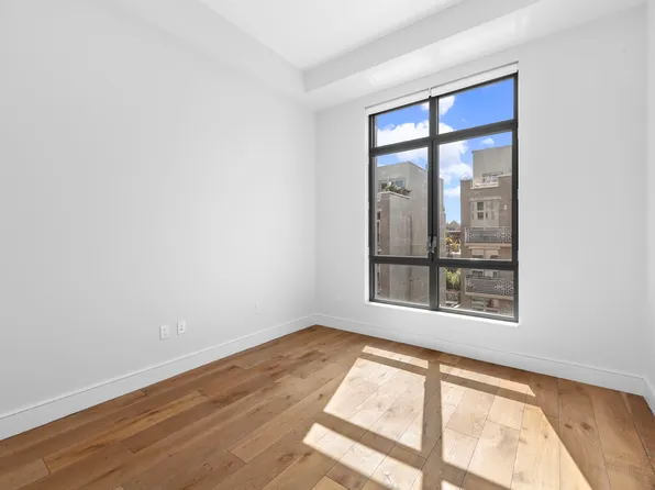 147 Hope Street image 9 of 11