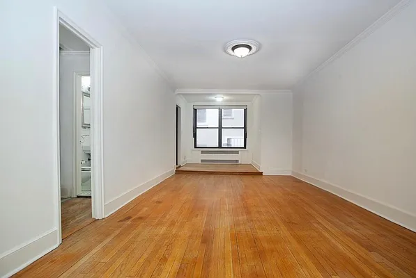 Rented by Evans Real Estate | media 21