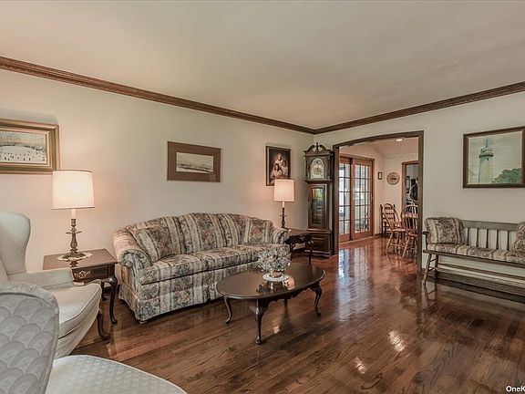 4th image of 4 Avon Pl