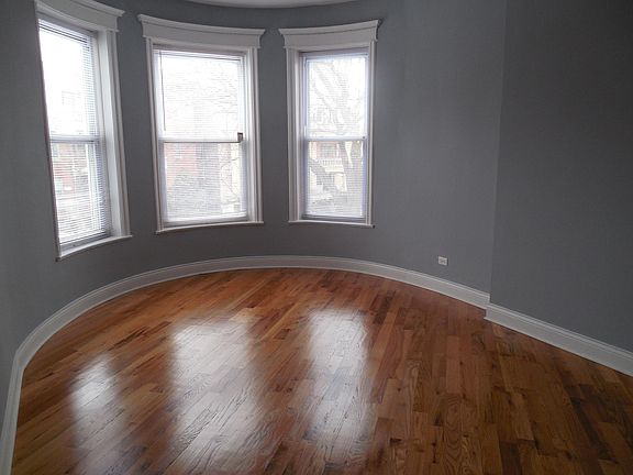 2nd image of 4329 S Michigan Ave #3N
