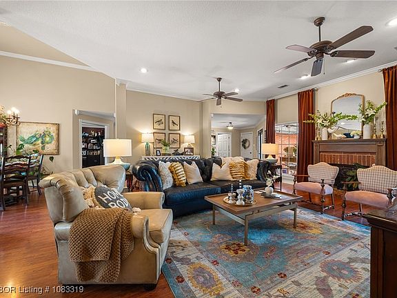 3rd image of 1952 Kilgore Ln