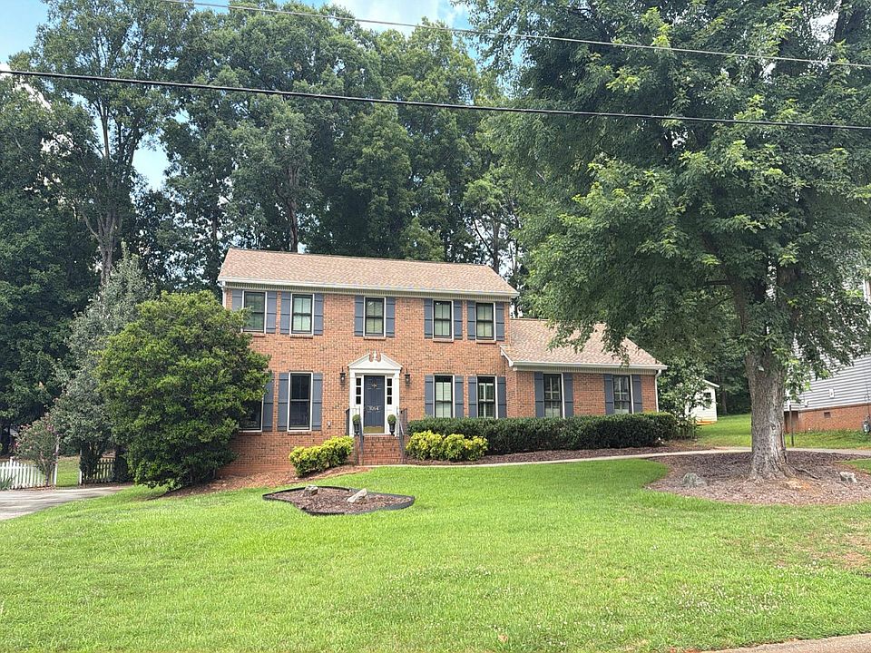 1st image of 1064 Lassiter Dr