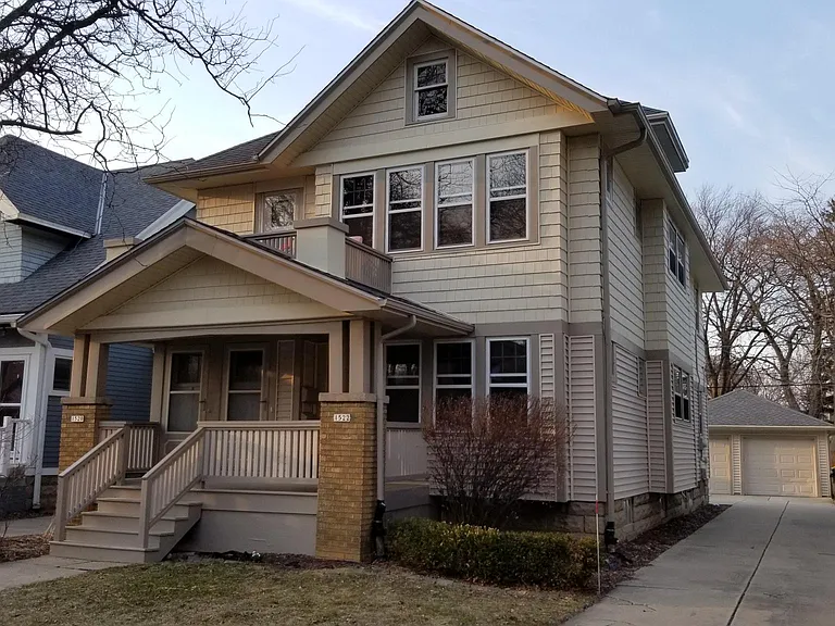 1522 E Marion St — Photo 1