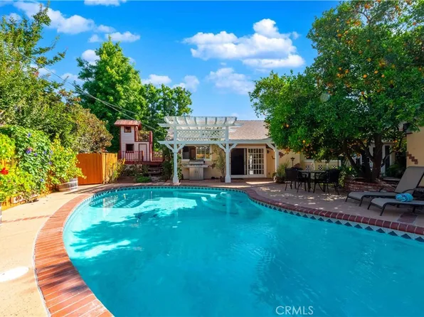 22224 Hart St, Canoga Park, CA 91303