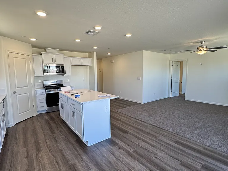 4549 Michelle Dr — Photo 10