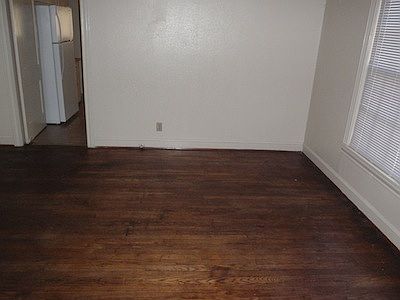 3rd image of 1206 Walton Drive House