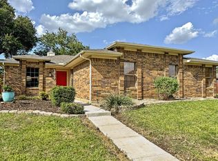 1717 Sterling Ln, Lewisville, TX 75067