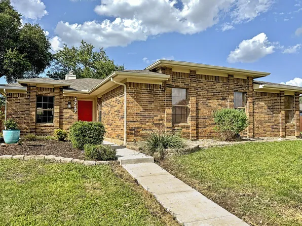 1717 Sterling Ln, Lewisville, TX 75067