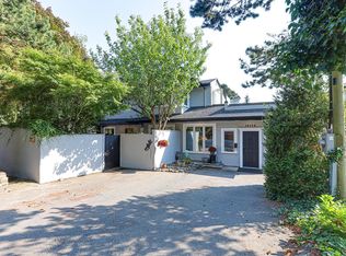 16124 9th Ave, Surrey, BC V4A 1A6