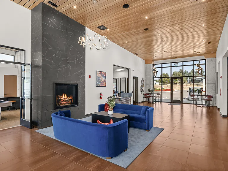 Rivers Edge Apartments — Photo 6