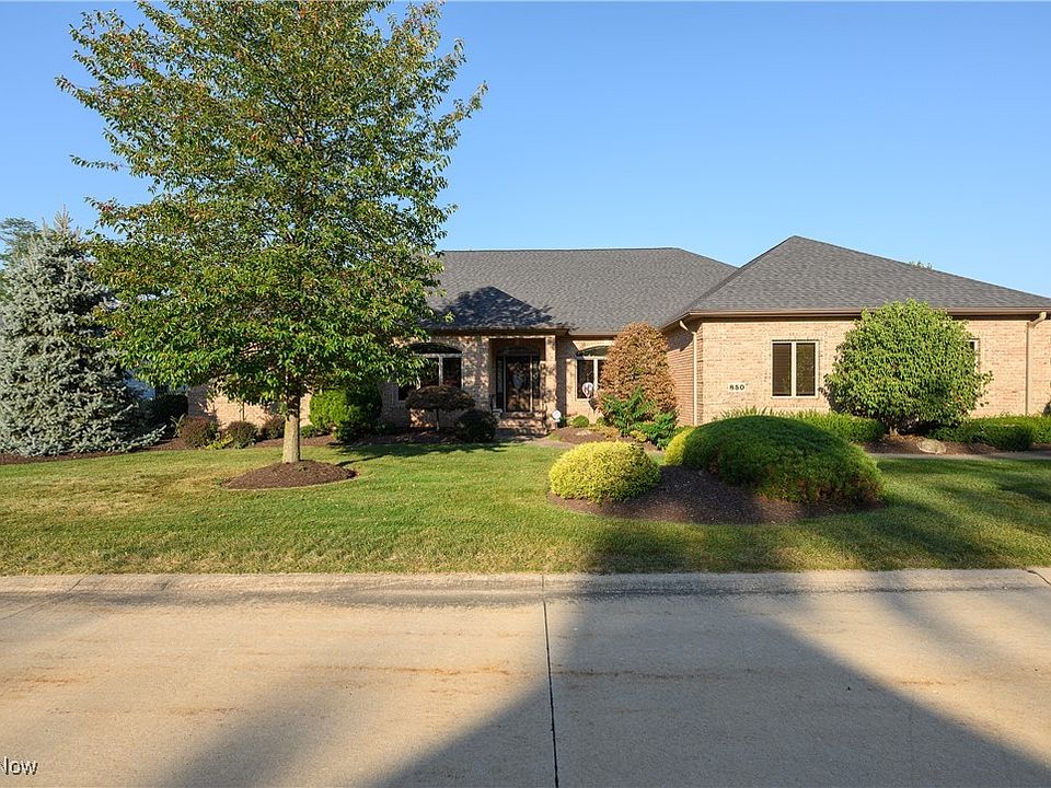 1st image of 850 Arroyo Dr