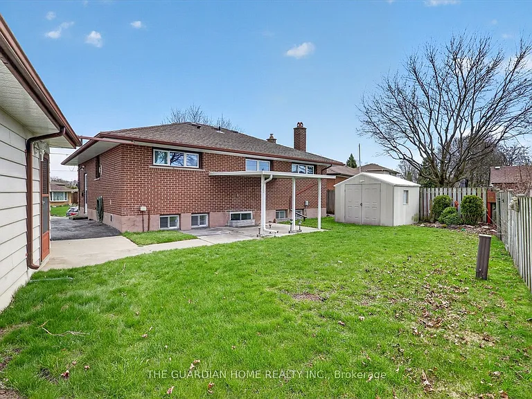 64 Gatineau St #MAIN FL — Photo 21