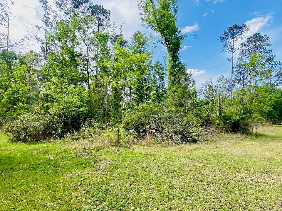 2nd image of Pine Hill Rd