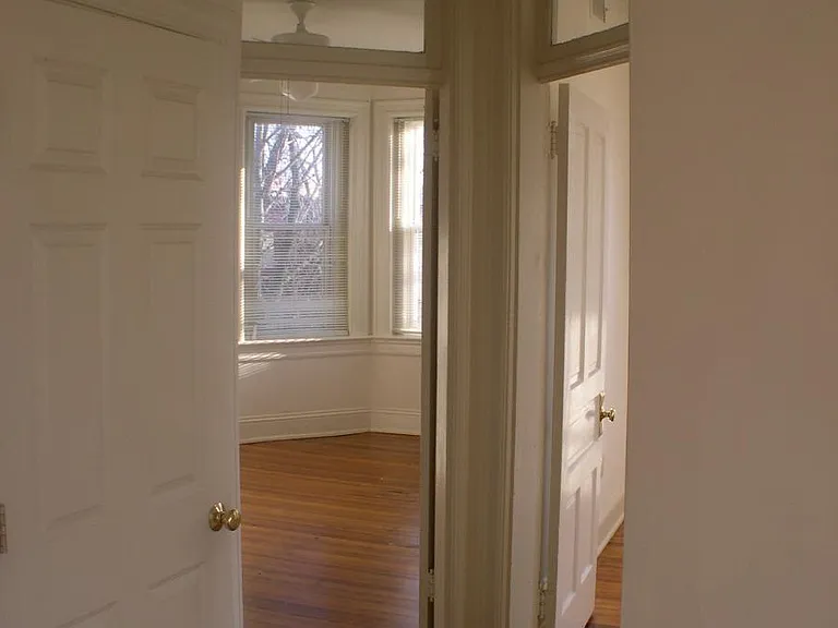 Bedrooms 1