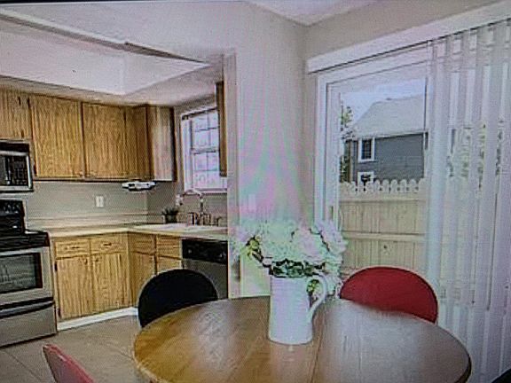 3rd image of 7749 Amberfalls Ct