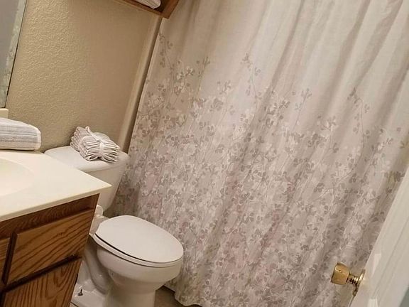 5th image of 1206 Walt Morgan Cir