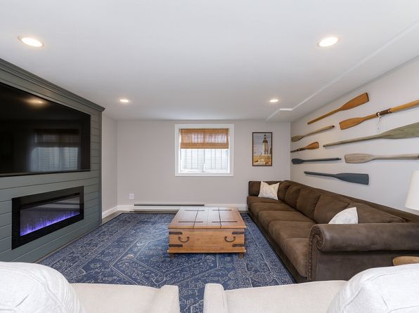 (undisclosed Address)