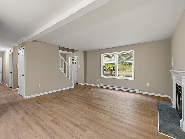 5617 Pembrook Dr — Photo 4