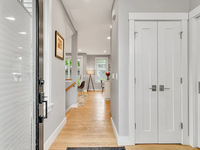 16 Jackson St — Photo 10