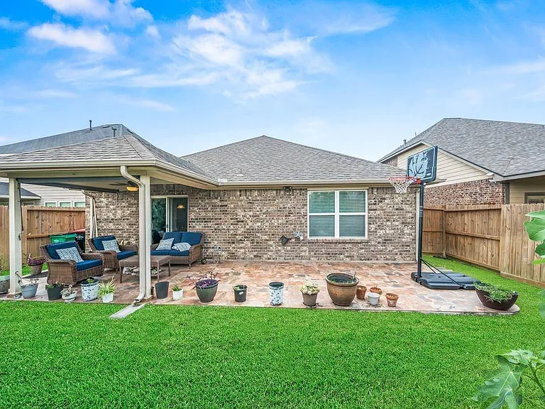 8819 Chaco Hill Ln — Photo 15