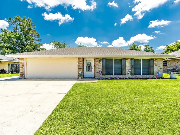 306 Melody Dr, Houma, LA 70363