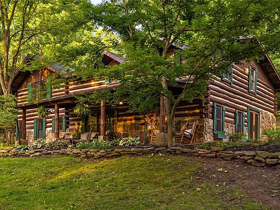 3rd image of 442 Strope Rd