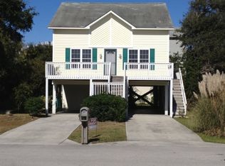 40 S Oak Dr, Surf City, NC 28445