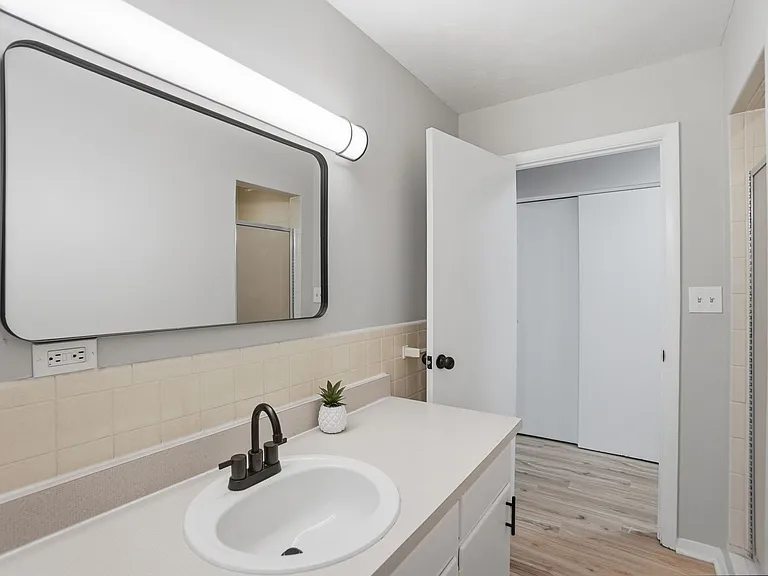 Northcrest Garden Apartments — Photo 55