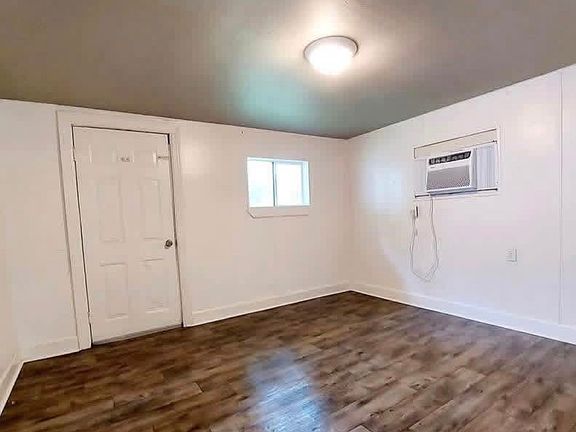 3rd image of 384 Stancil Rd