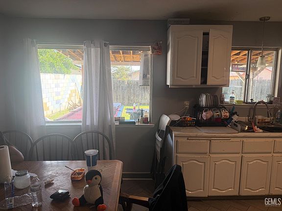 3rd image of 2433 Jo Ellen Ct