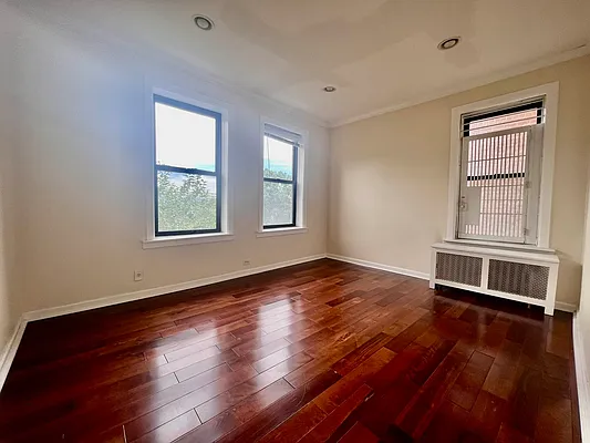 Rented by Corcoran | media 6