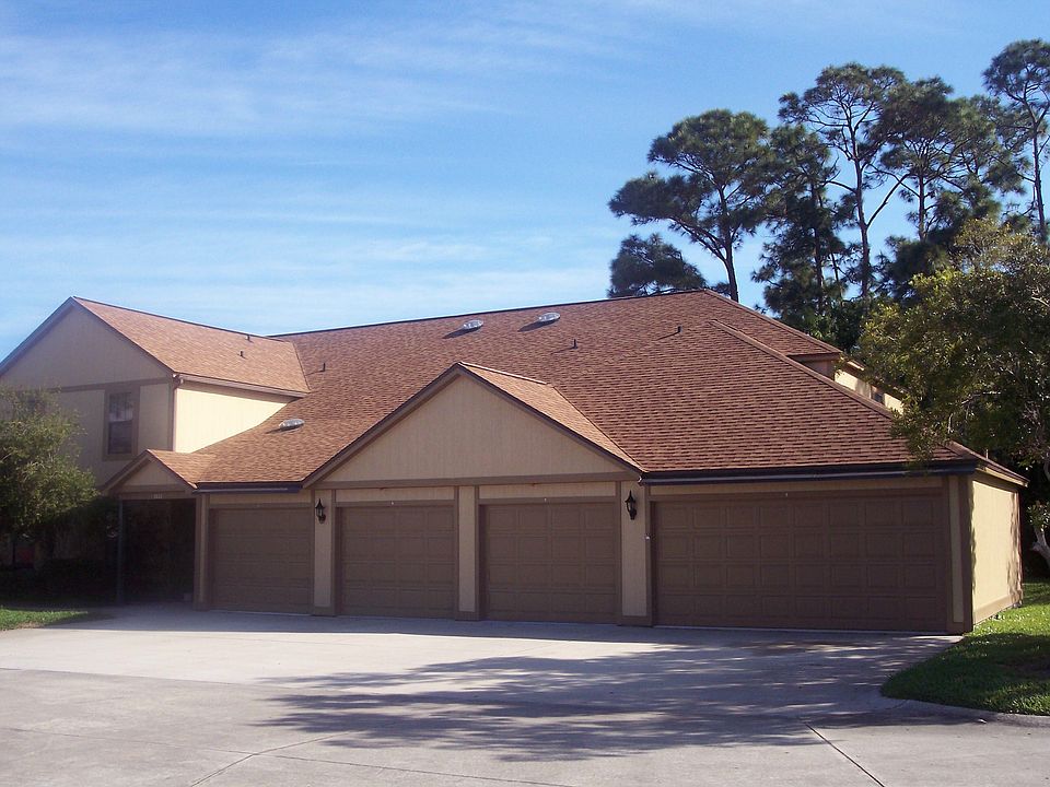 Desirable one owner unit