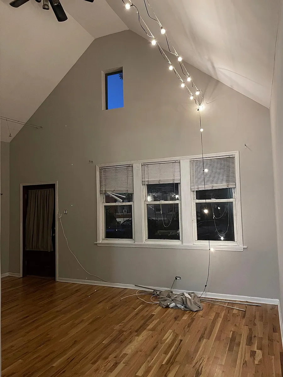 Building Photo - 2121 W Huron St #1FB