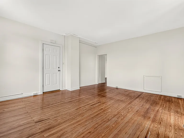 243 E 2nd St #2 — Photo 6