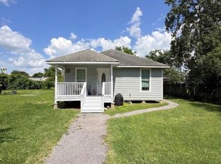 311 S 3rd St, Highlands, TX 77562