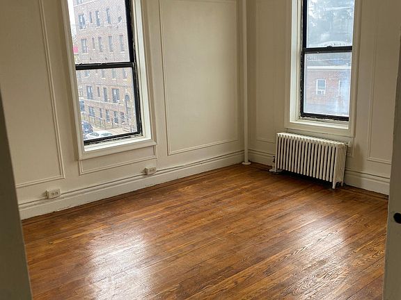 3rd image of 4380 Furman Ave #4K