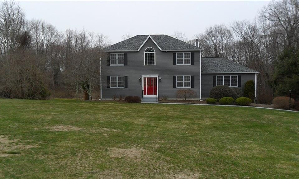1st image of 14 Connors Farm Dr