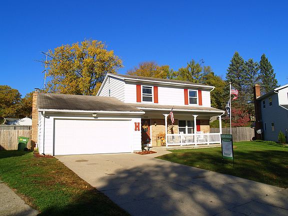 2nd image of 1125 Walwood Dr NE
