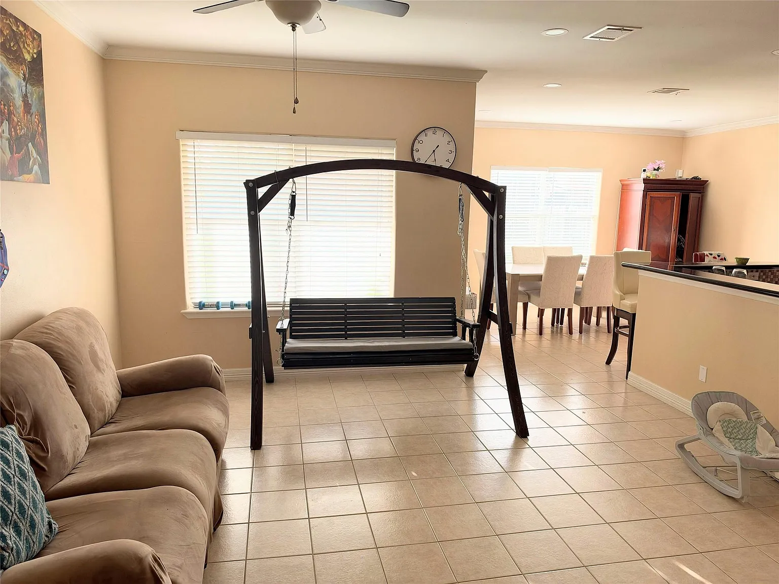 3 bed, 2.5 bath, 2225 sqft, $2,950 — Photo 2