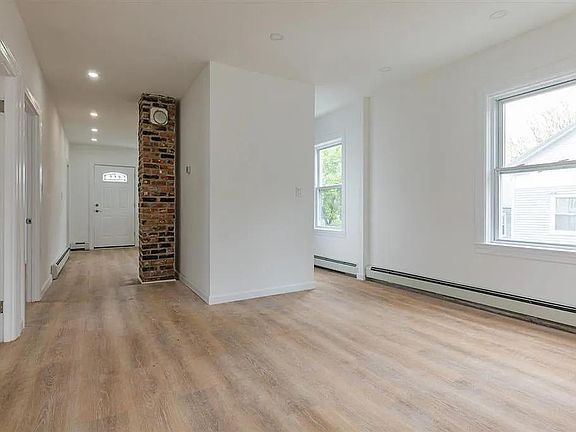 4th image of 205 Ives St Floor 2