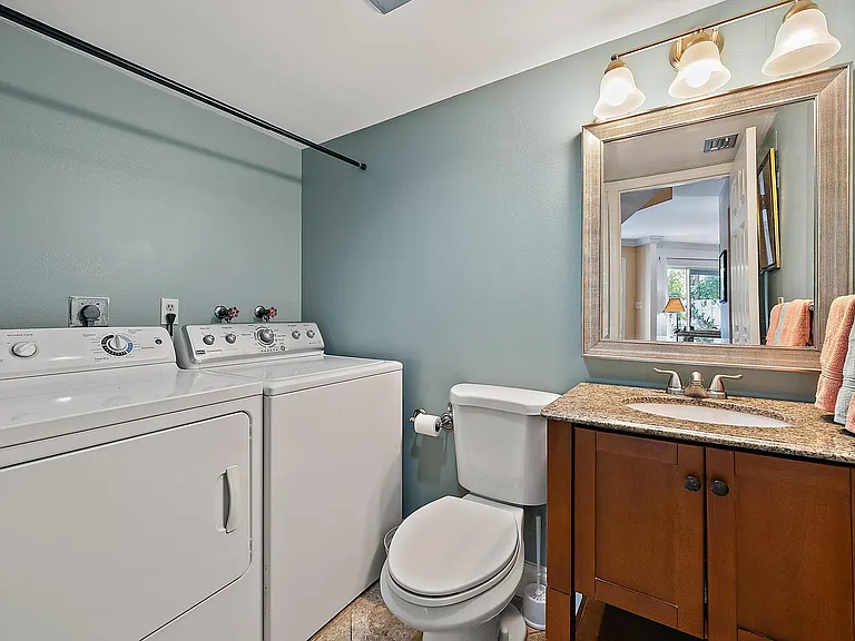 213 Seabreeze Cir — Photo 11