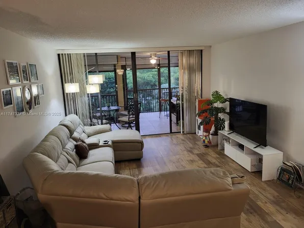 2810 N 46th Ave APT F462, Hollywood, FL 33021