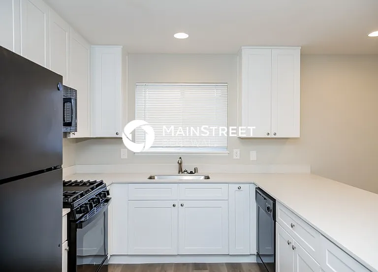 3919 Springhill Ave — Photo 4