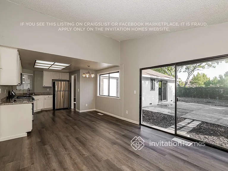 1401 Mandarin Ct — Photo 3