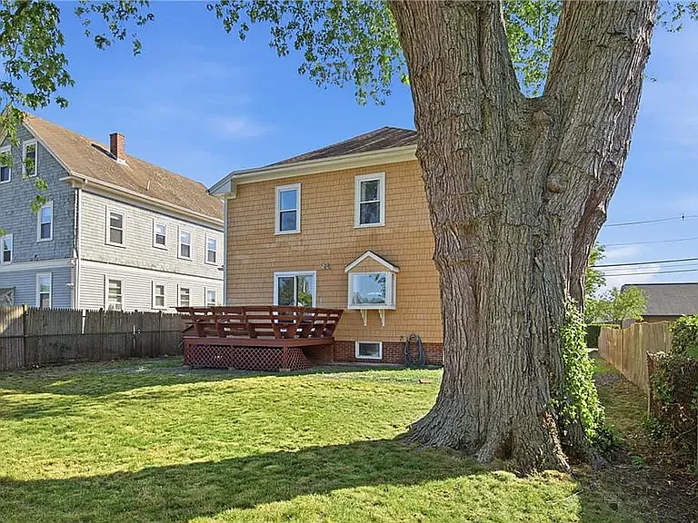 59 Bourne Ave — Photo 23